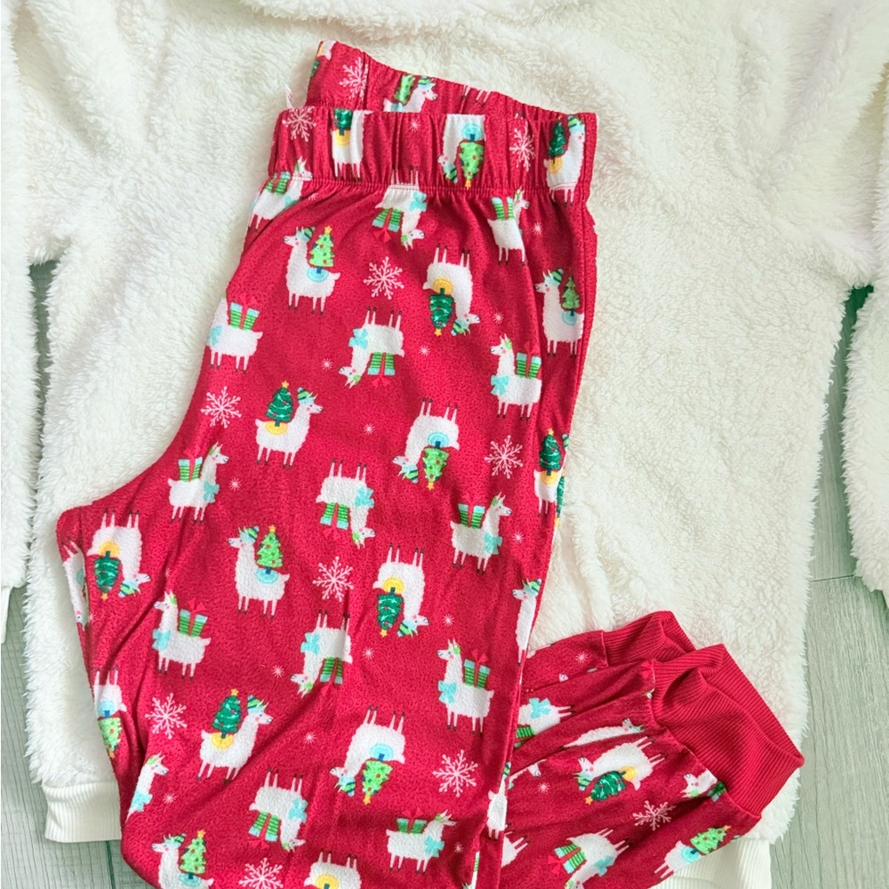 Wondershop Cream Fleece Pullover - Picture 2 of 4